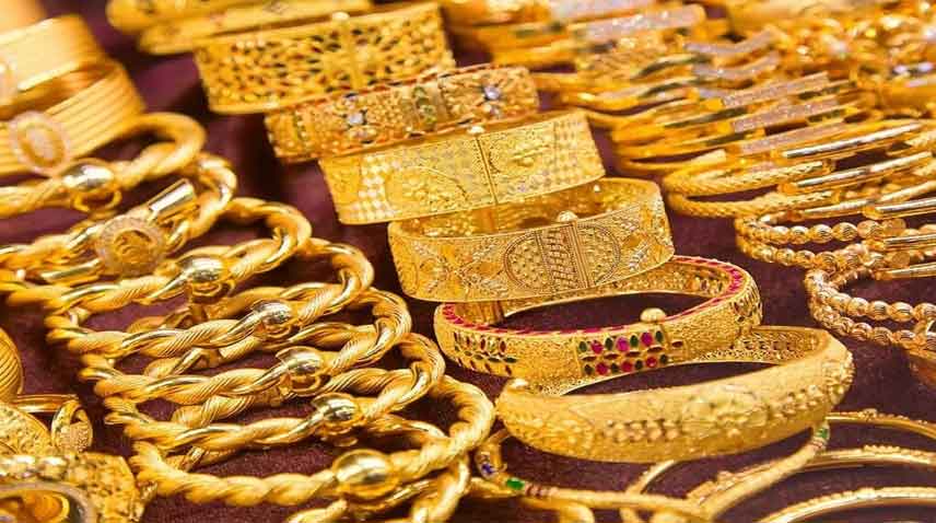 Gold price falls by Rs500 per tola