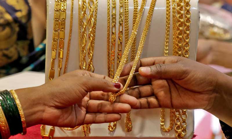 Gold prices reach all-time high in local market