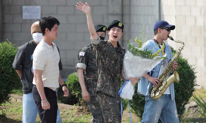 BTS oldest member Jin finishes army service, welcomed back by members