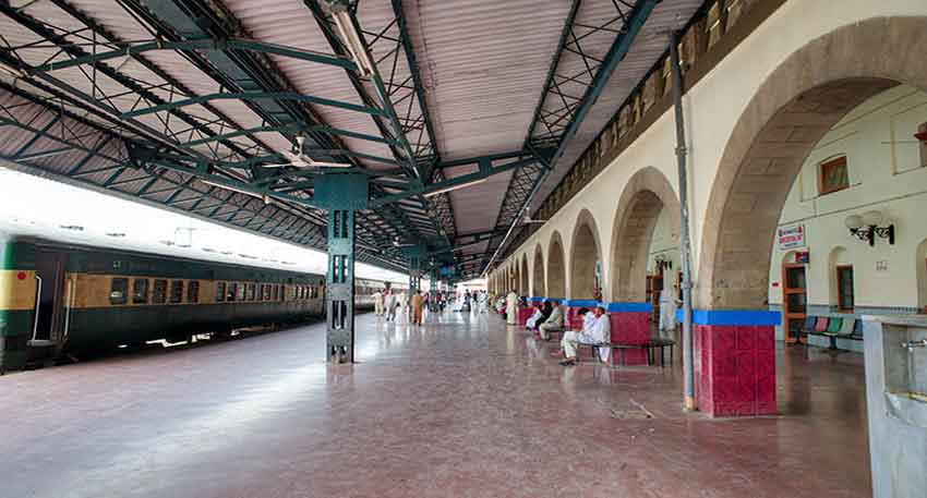 Punjab govt to upgrade Lahore, Rawalpindi railway stations to international standards: Hanif Abbasi Punjab govt to upgrade Lahore, Rawalpindi railway stations