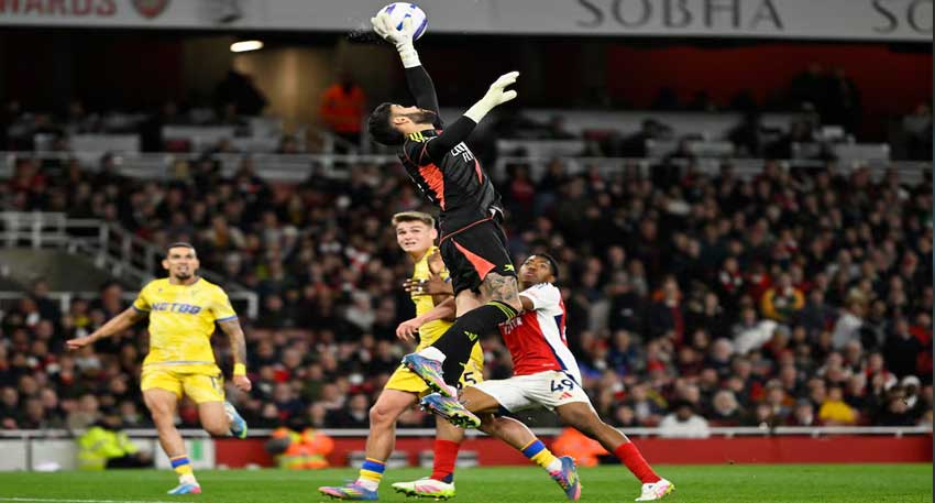 Palace's Mateta denies Arsenal win to leave Liverpool on brink of title