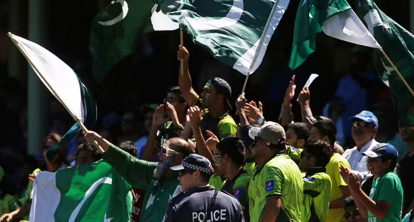 Lancashire apologises to Fan ejected from Old Trafford over Pakistan jersey 