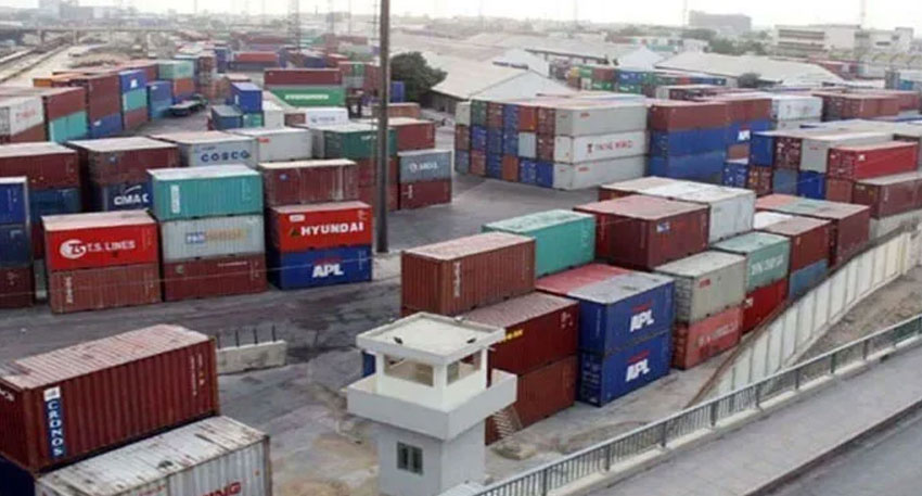 Pakistan’s imports jump by $1bn in July, trade deficit widens