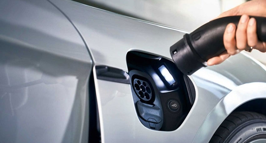 PM Shehbaz unveils first National EV policy 2025–30 