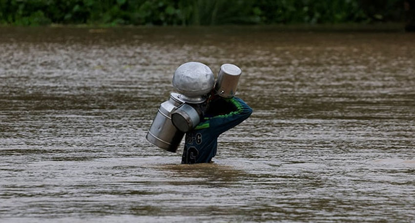 Multan braces for flood tonight, 300,000 residents evacuated File Photo