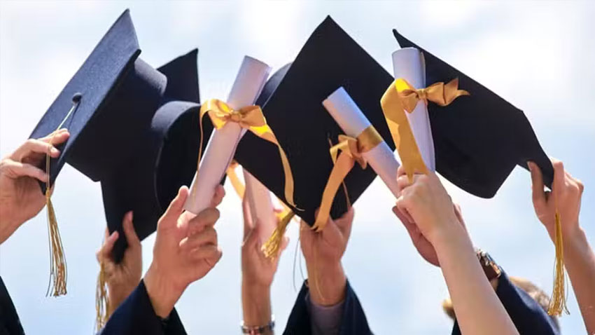 Hunarmand Punjab unveils merit scholarship card with free IT training