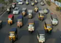 Karachi expands ban on rickshaws to 26 major roads to reduce traffic