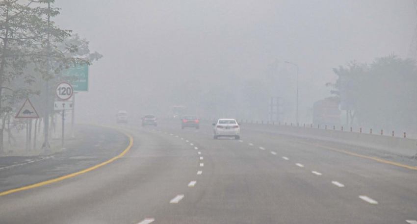 Dense Fog forces closure of major motorway sections across Pakistan