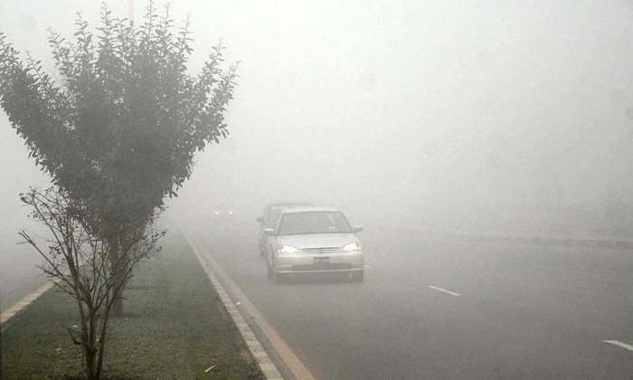 PMD warns of extreme cold and dense fog across Pakistan