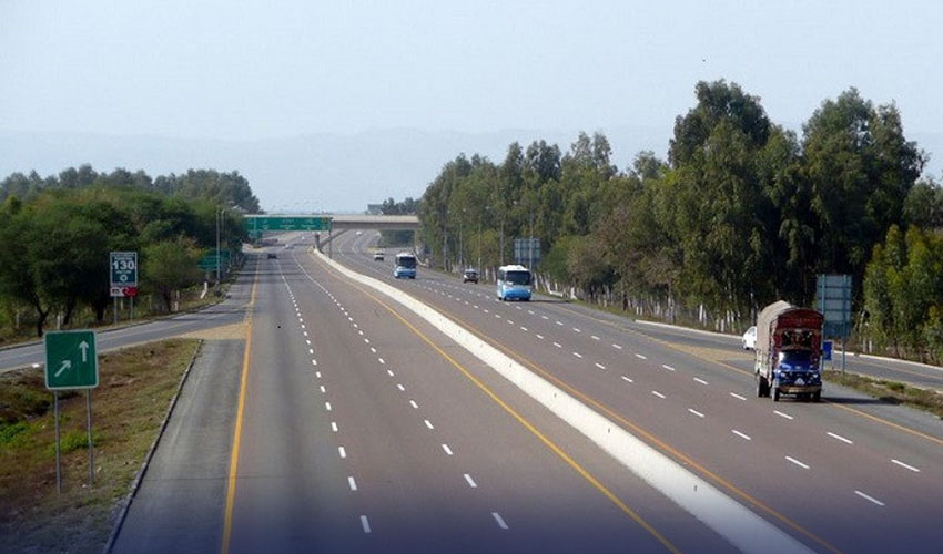 Motorways M-4 and M-5 reopened after visibility improves