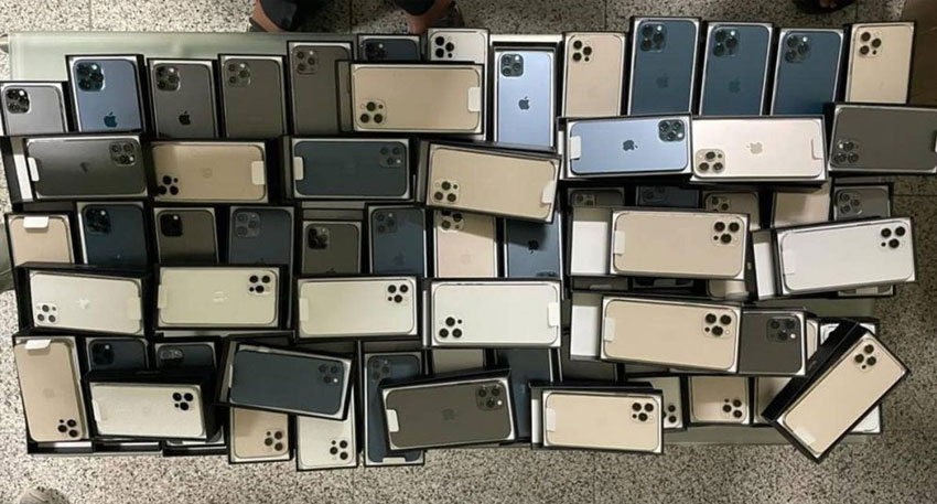 Smuggled mobile phones worth Rs87 million seized in Karachi. File photo