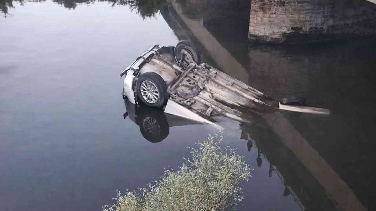 A speeding van carrying wedding guests fell into a canal in Lahore. File photo