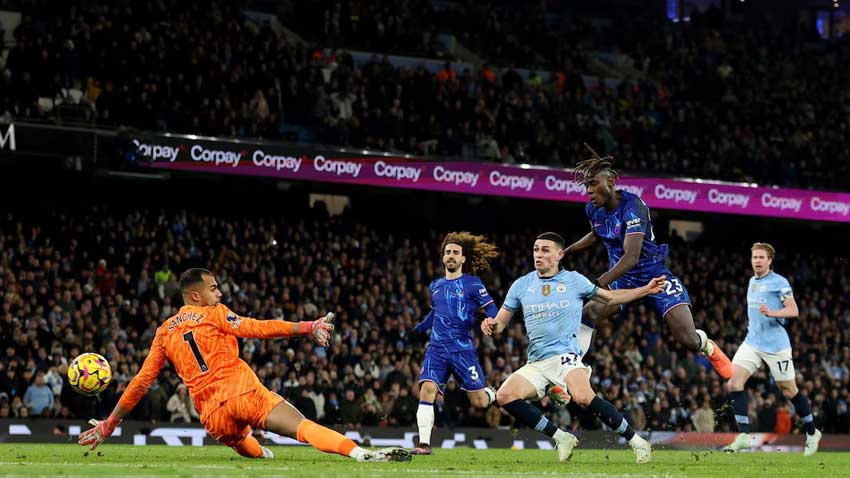 Manchester City overcome early error to beat Chelsea 3-1