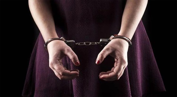 Imran Khan's awarded housemaid arrested for Rs6.5 million theft Imran Khans awarded housemaid arrested for Rs6.5 million theft