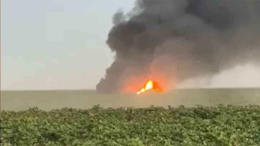 US Navy’s F-35 fighter jet crashes near California base A US Navy F-35 crashed in California on Wednesday, but the pilot managed to safely eject, officials say. Fox News