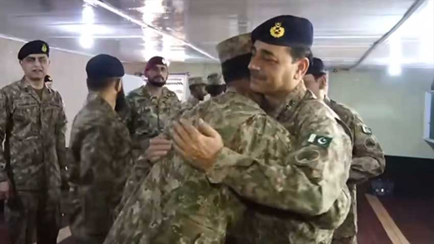Field Marshal sends strong message to India with surprise Eid visit to LoC troops