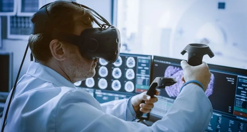 First Pakistani surgeon to conducts robotic surgery in Shanghai from Dubai