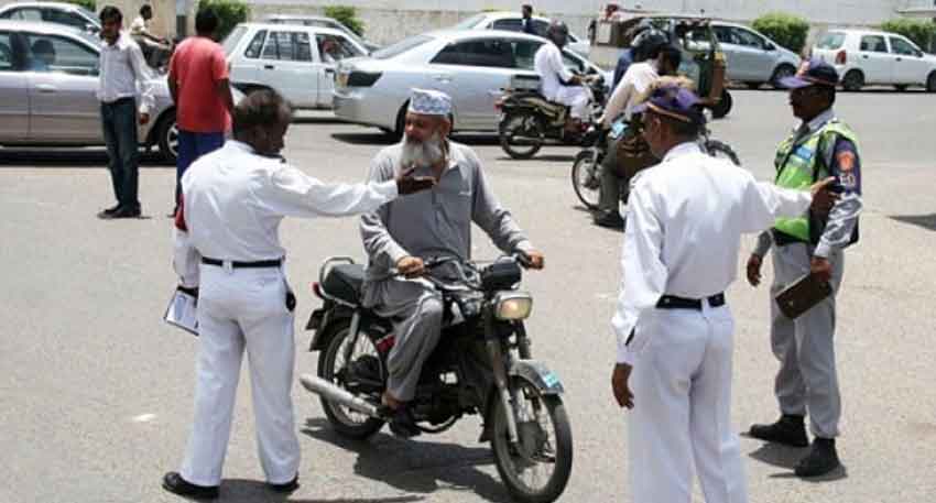 Crackdown on non-compliant number plates sparks public backlash in Karachi