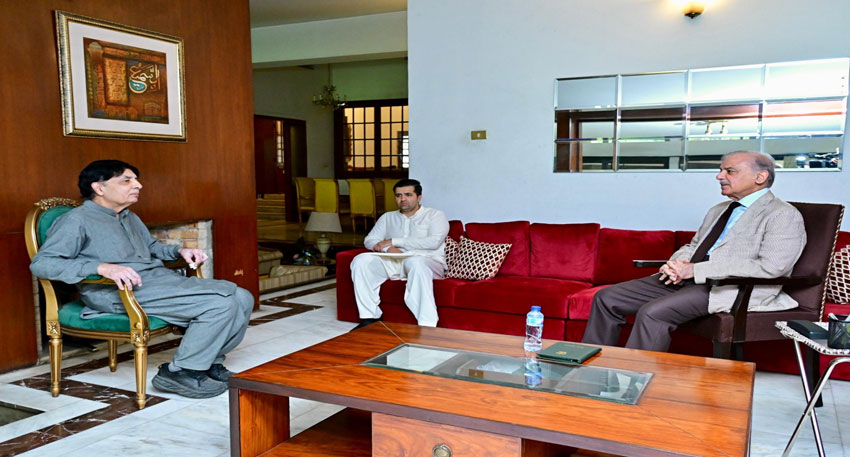 Prime Minister meets Chaudhry Nisar, invites him back to PML-N file photo