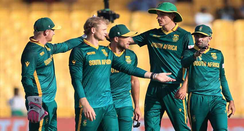 South Africa book semi-final with big Champions Trophy win over England