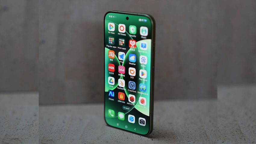 The Xiaomi 17 Pro Max is affordable, has fantastic specs and a long battery life.