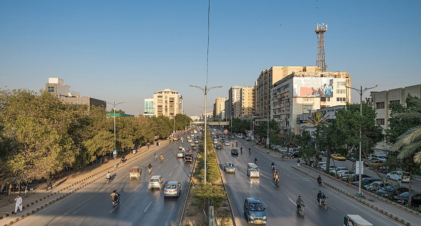 New speed rules on Sharea Faisal leave drivers confused