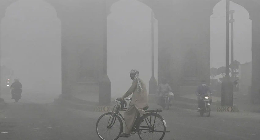 Smog, fog expected to intensify across Pakistan in coming days