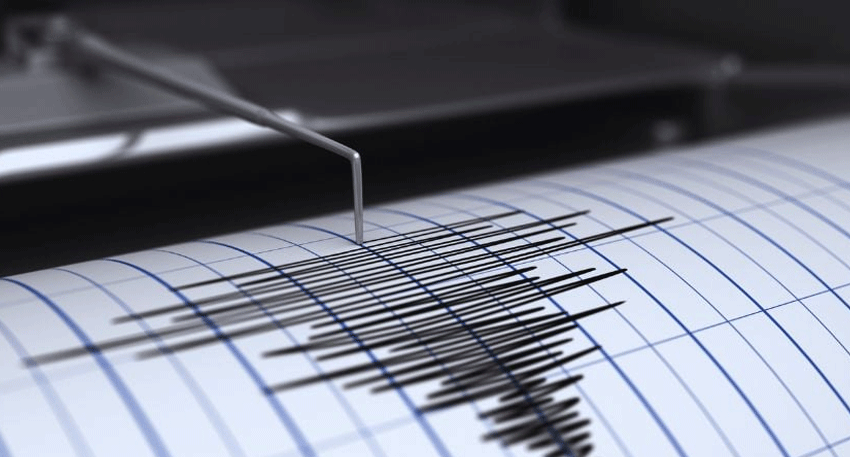 Seismograph recording shows tremors from a 3.2 magnitude earthquake that struck Karachi, causing panic in Landhi and Malir areas.