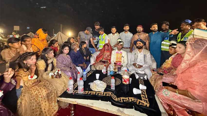 A wedding ceremony held at Alkhidmat Foundation’s tent village in Chohang.