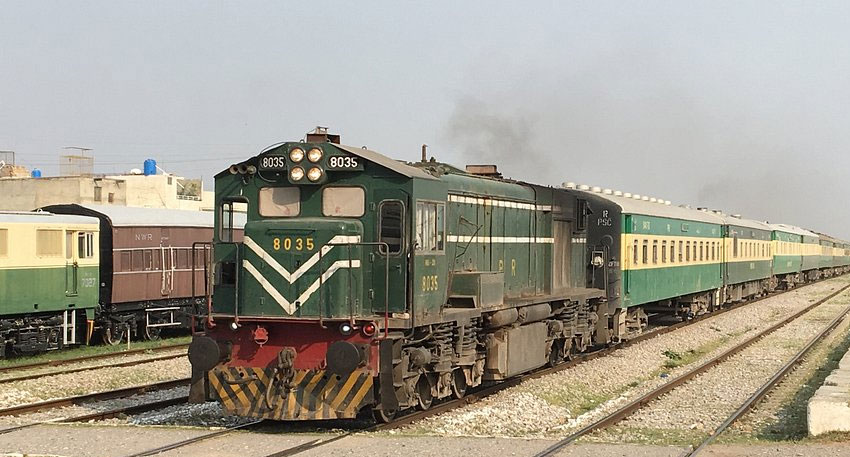 Pakistan Railways announces jail for fare evaders Pakistan Railways announces jail for fare evaders