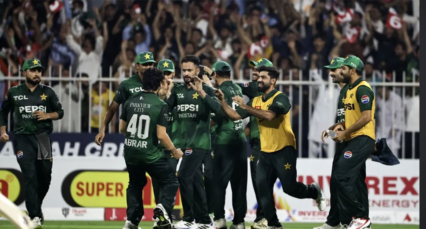 Nawaz scripts history with hat-trick as Pakistan lift tri-series trophy File Photo