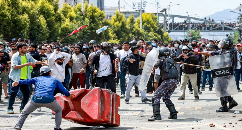 Protesters clash with Nepal police during Kathmandu unrest