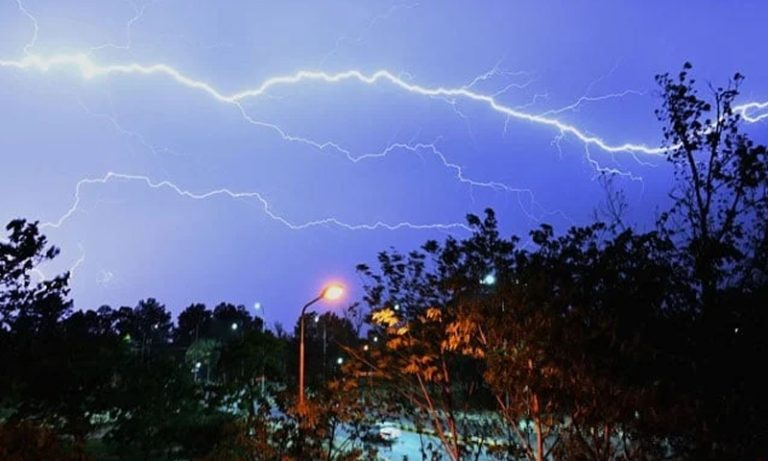 PMD forecasts widespread rain, thunderstorms and hail across Pakistan