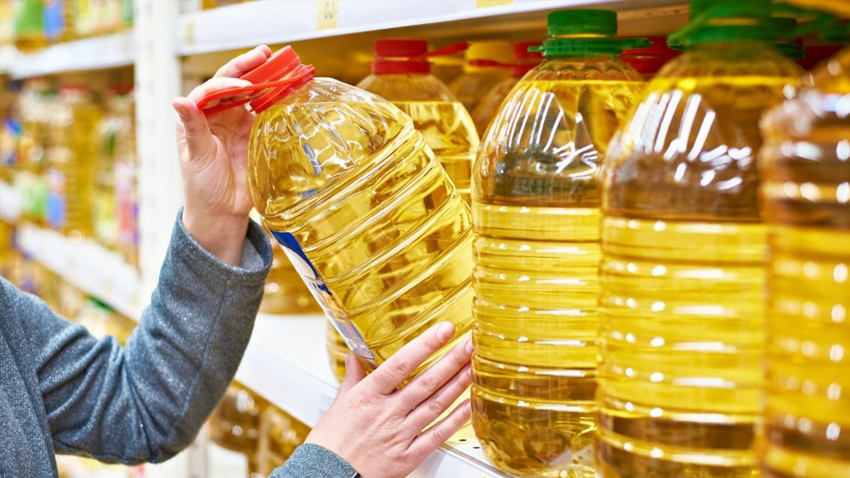 Edible oil in Pakistan. File Photo