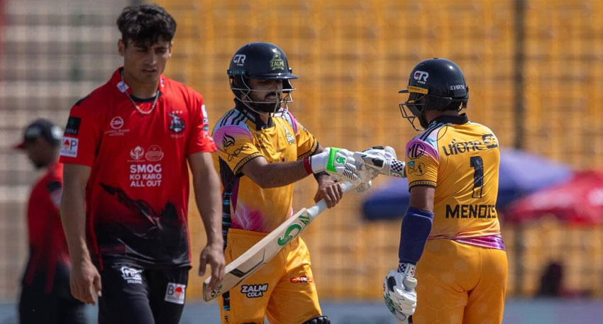 Peshawar Zalmi crush Lahore Qalandars with dominant 76-run win. File photo