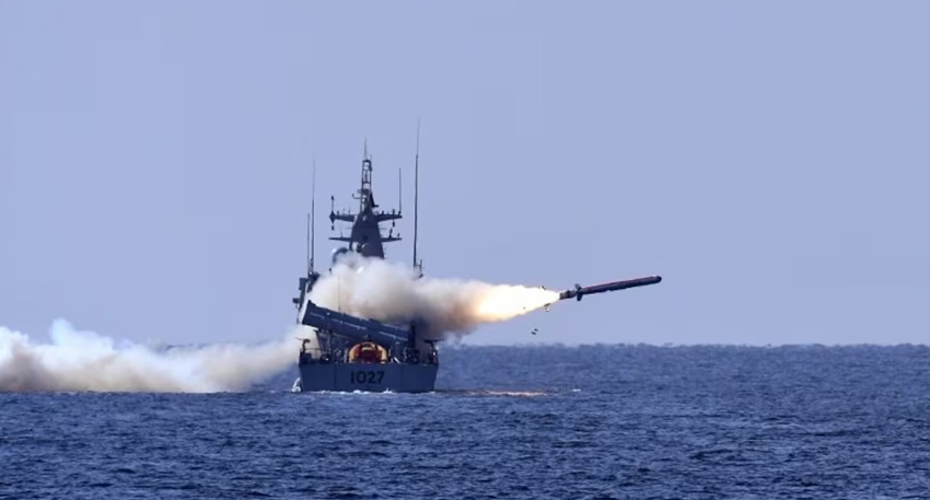 Pakistan Navy successfully tests new anti-ship missile