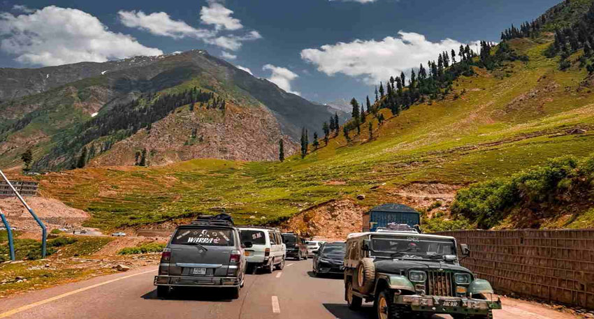Naran set to reopen as snow clearance nearly done. File photo