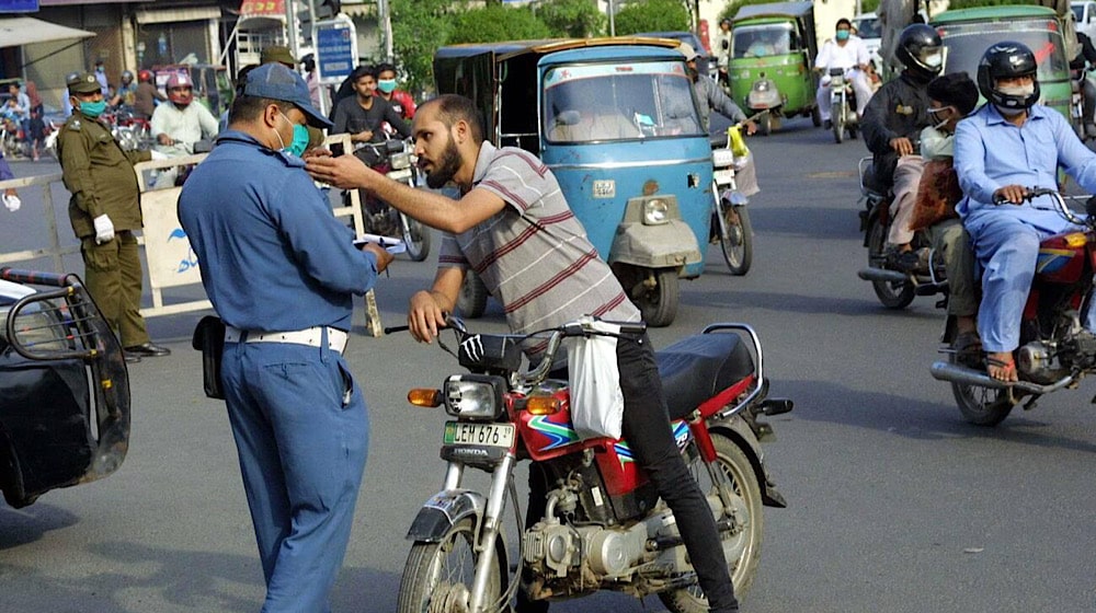 New traffic rule: Punjab Traffic Police impose heavy fine for missing indicators