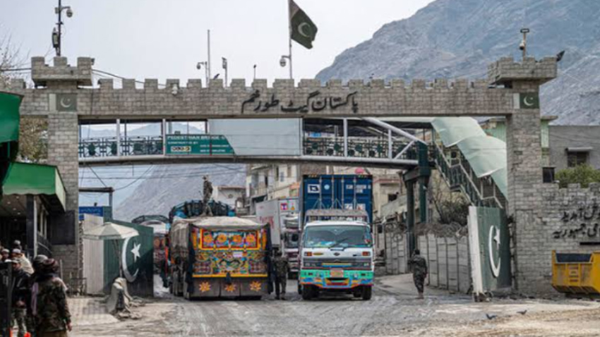Pakistan has allowed a critically ill Afghan newborn and the child’s parents to enter through the Torkham border. File photo