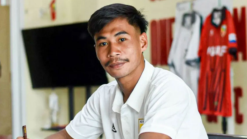 Lightning strike kills soccer player as thunderstorm turns match into tragedy. File photo