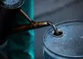 Oil prices rise as Hormuz tensions grow