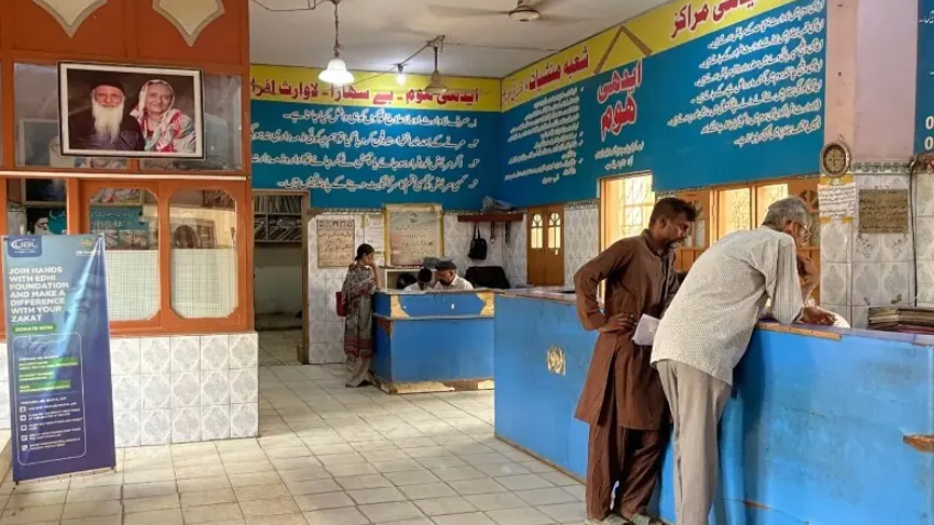 Armed men allegedly loot Rs6.5 million from an Edhi Foundation centre. File photo