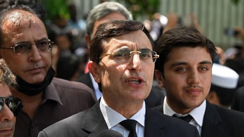 PTI has welcomed the Supreme Court order to shift party founder Imran Khan to Shifa International Hospital. File photo