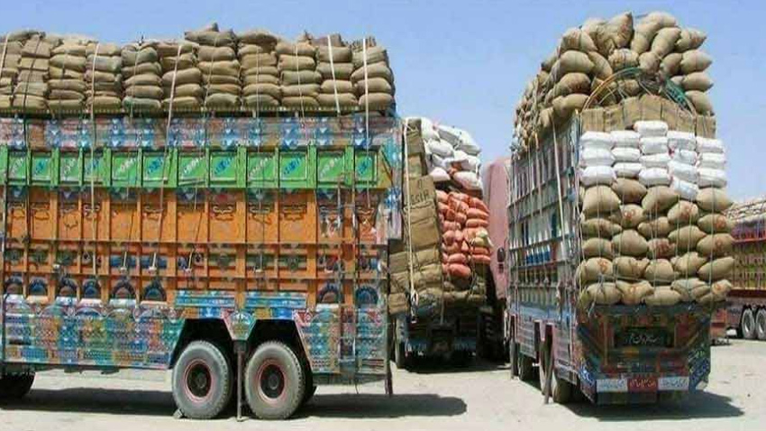 Lahore transporters cut fares by 10pc after a reduction in petroleum prices. File photo