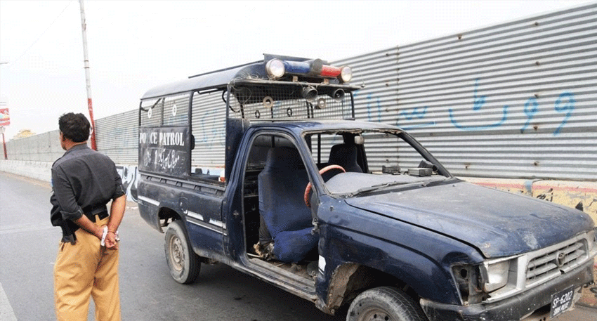 Police secure a Bannu area after a constable was injured and a motorcycle IED was defused.