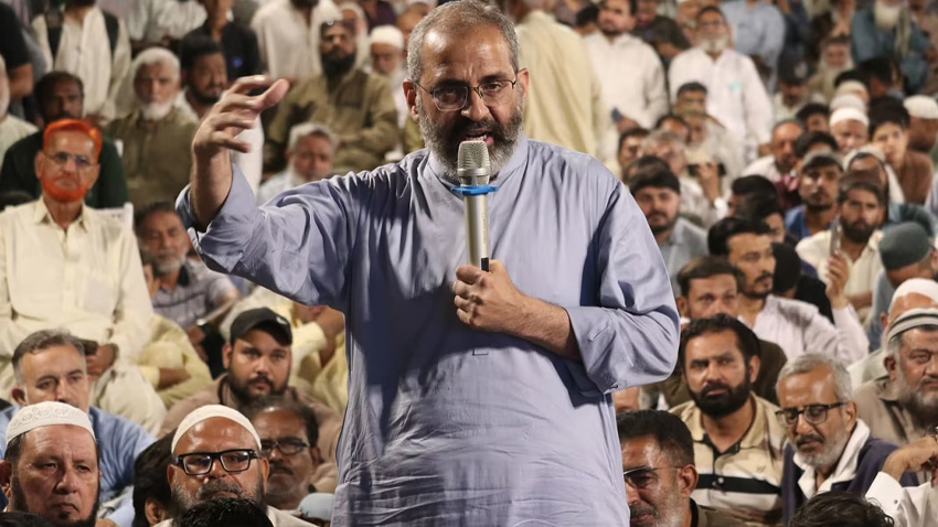 JI announces a complete Karachi strike on September 3. File photo