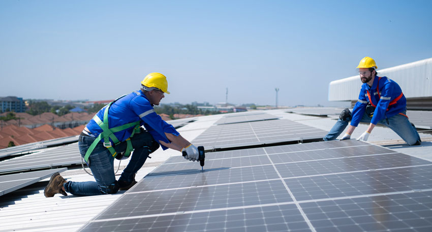 PM Shehbaz takes urgent notice of new solar rules