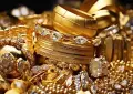 Gold prices crash sharply in Pakistan after global decline