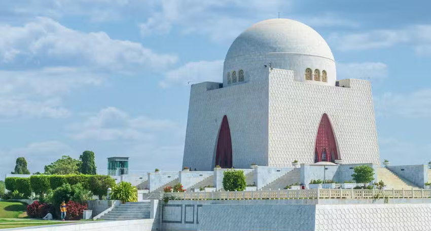 Karachi sehri & iftar timings today – 4th Ramazan