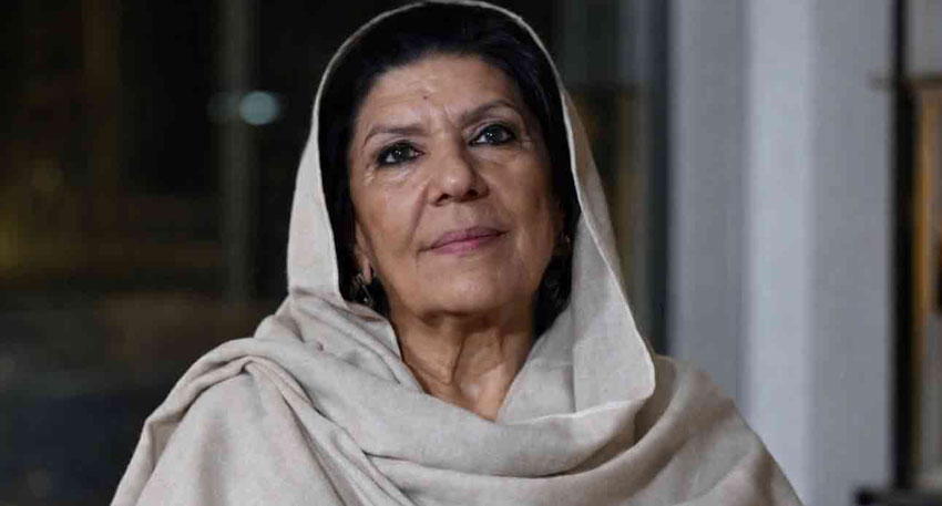 Imran Khan cannot see, demands access for personal doctors. File photo